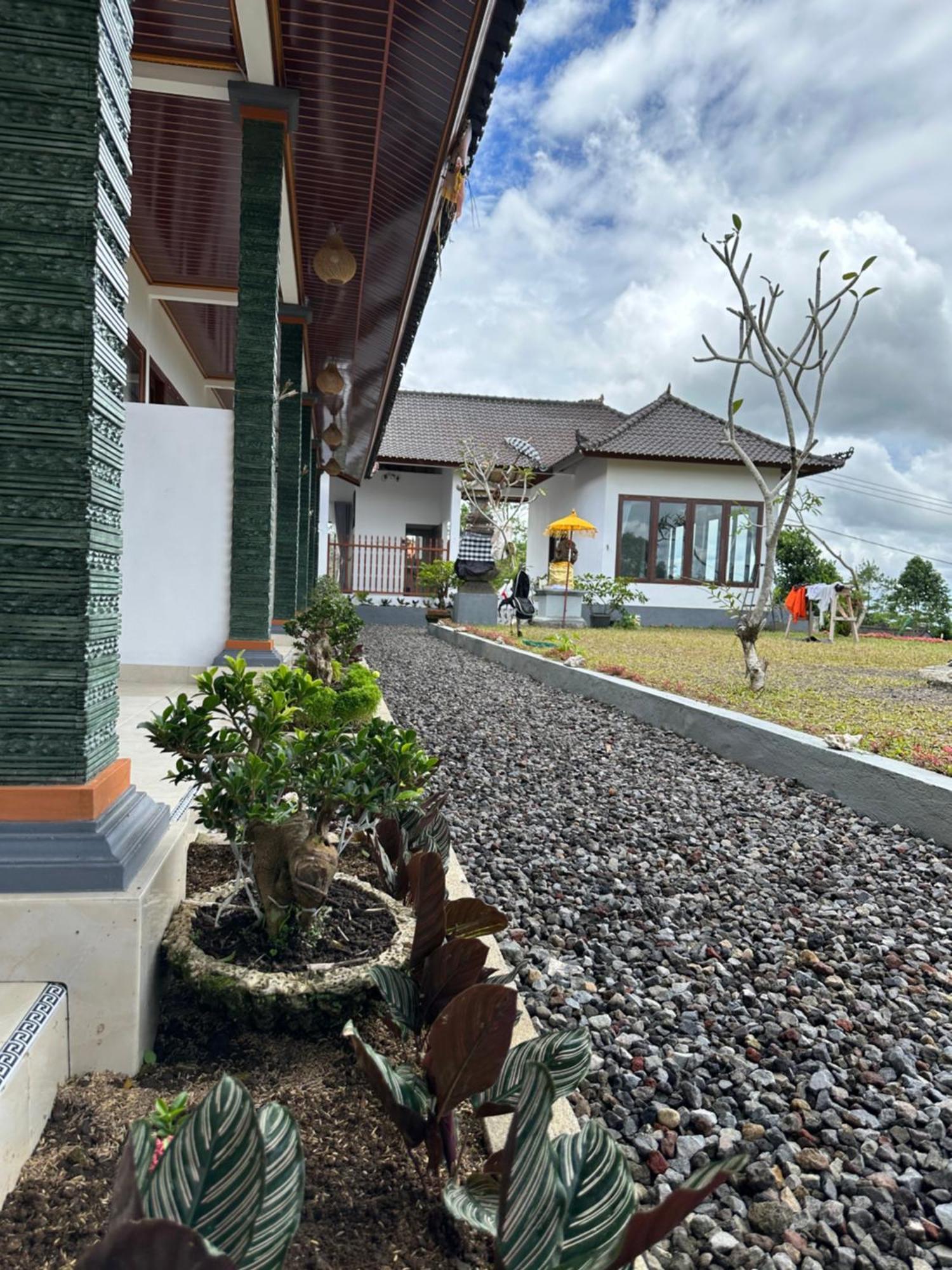 Appartement Bali Basuki Retreat Center à Besakih Extérieur photo