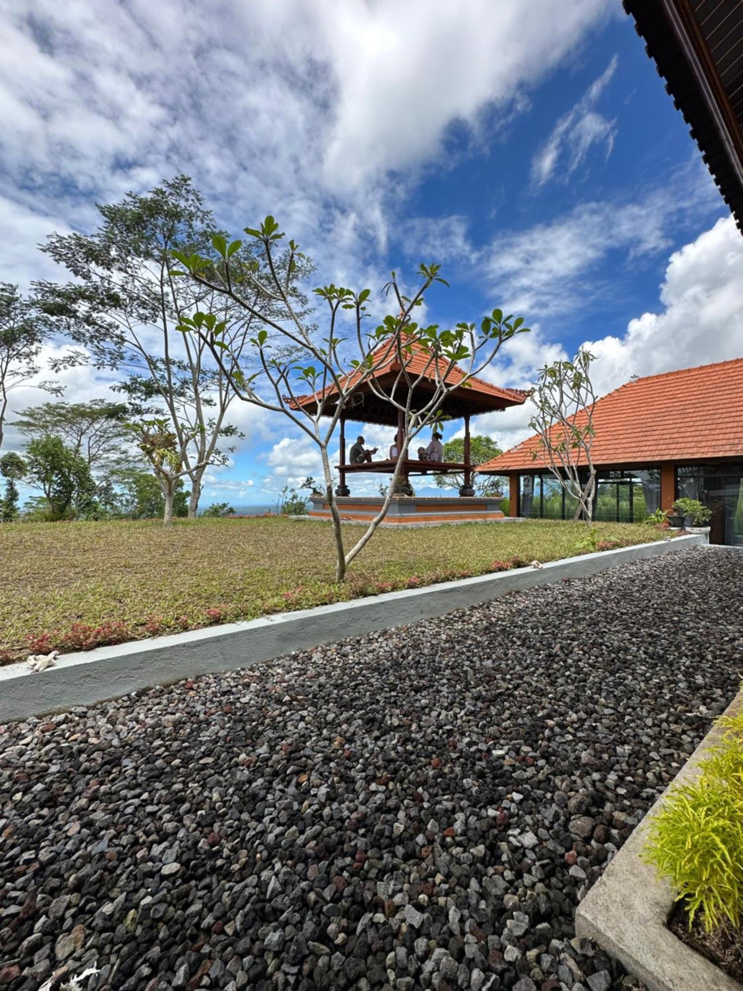 Appartement Bali Basuki Retreat Center à Besakih Extérieur photo