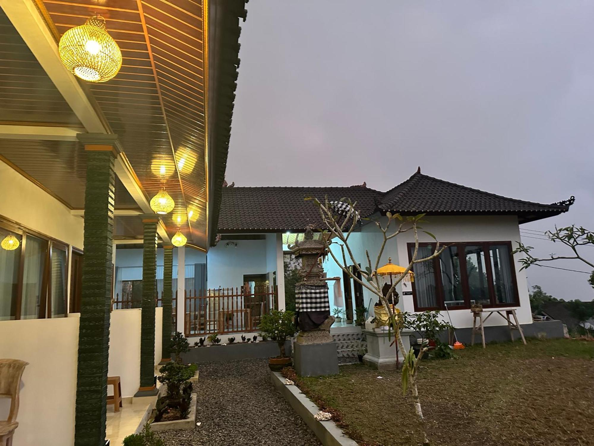 Appartement Bali Basuki Retreat Center à Besakih Extérieur photo