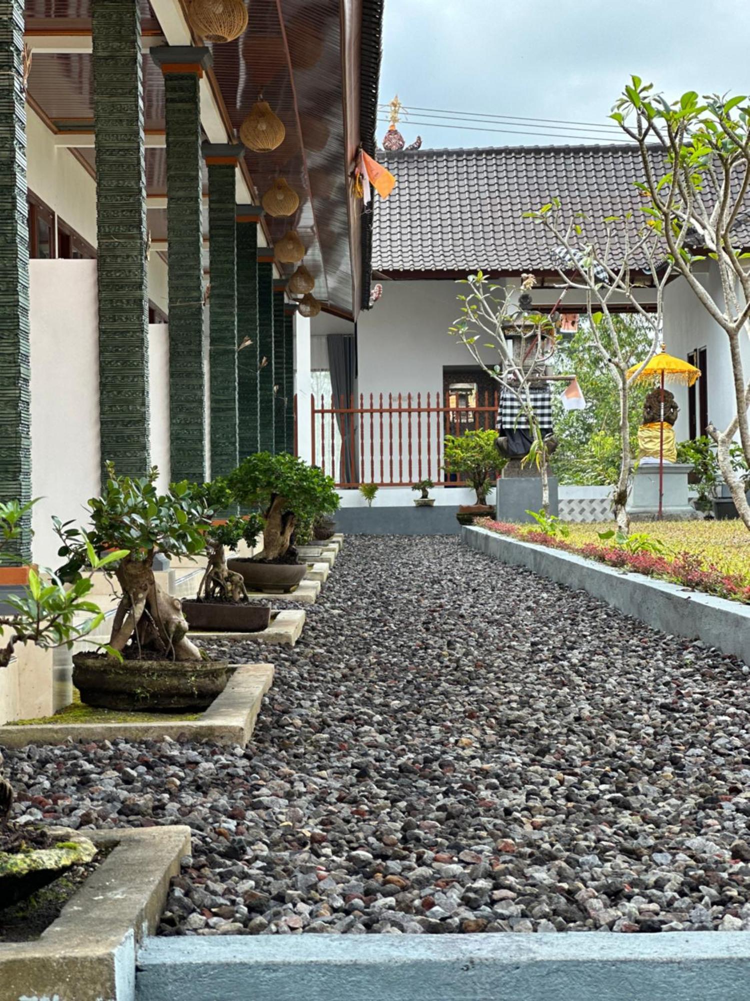 Appartement Bali Basuki Retreat Center à Besakih Extérieur photo